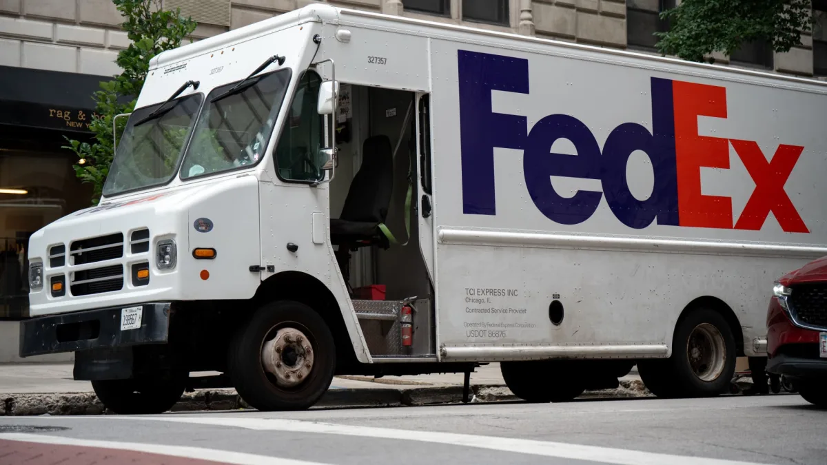 FedEx beats quarterly estimates and lifts full-year outlook